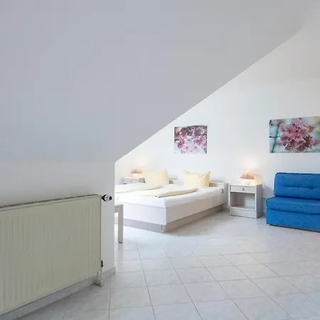 Apartment Haus Am Kurpark 10 *