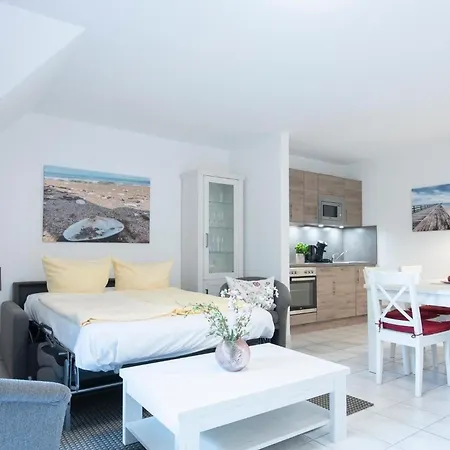 Haus Am Kurpark 10 *